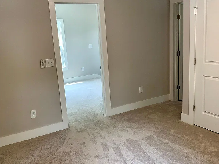 1111 E Franklin St — Photo 5