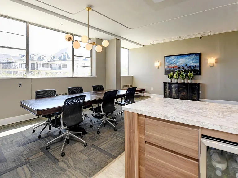 1620 E Broad St #408 — Photo 17