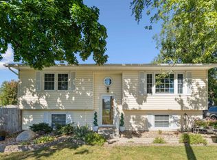 1337 Shultz St, Waterloo, IA 50707