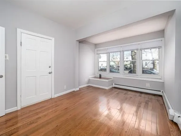 439 Mallory Ave, Jersey City, NJ 07306