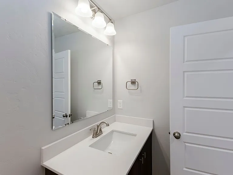 12227 W Barrington Dr — Photo 9
