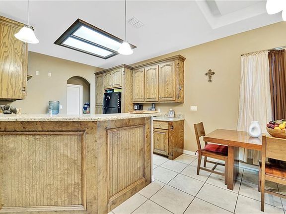 5th image of 2451 Gary Ln