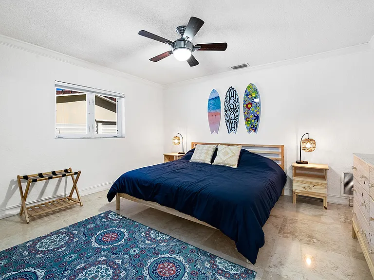 4761 Bayview Dr — Photo 15