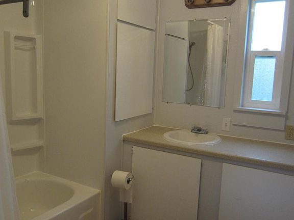 3rd image of 9128 123rd Ave NE