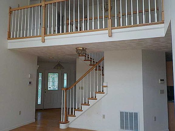 5th image of 230 N Shore Dr