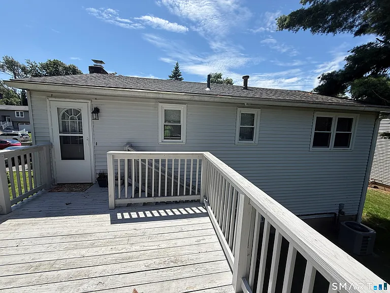 106 Meetinghouse Rdg — Photo 16