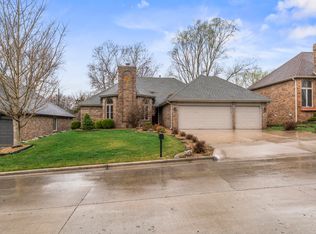 3265 S Oak Ave, Springfield, MO 65804