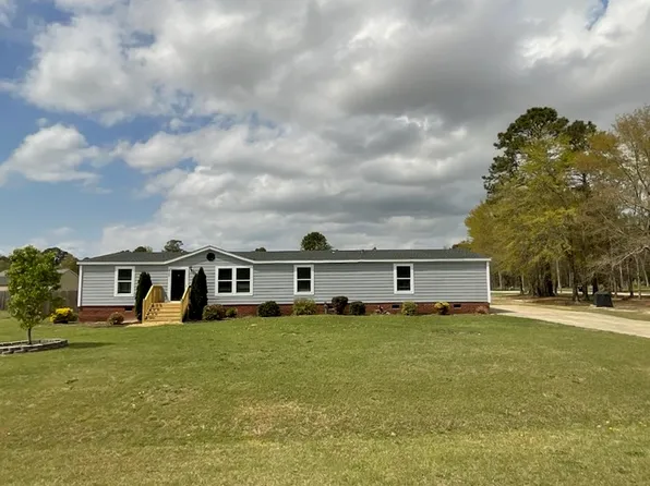 425 Covenant Ln, Godwin, NC 28344