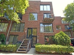 944-54 W Grace St, Chicago, IL 60613