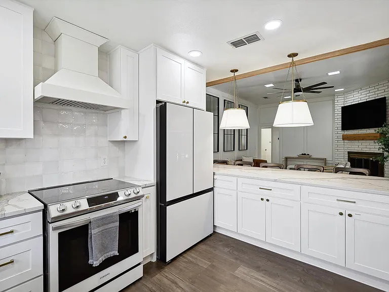 800 High Meadow Dr — Photo 15