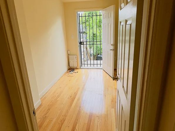 1706 16th St SE APT 2