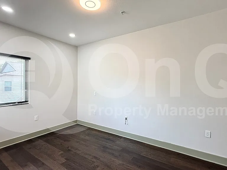 4707 Ruiz St — Photo 16