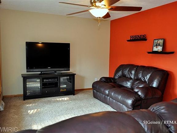 4th image of 6900 Northland Dr NE