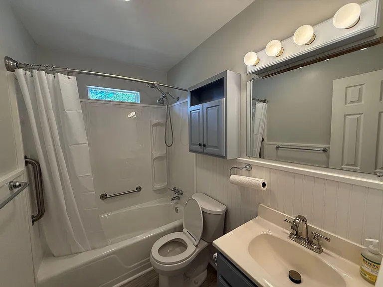 1746 E Avalon Cir #B — Photo 15
