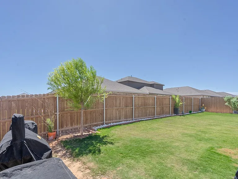 2306 Fortune Dr — Photo 31