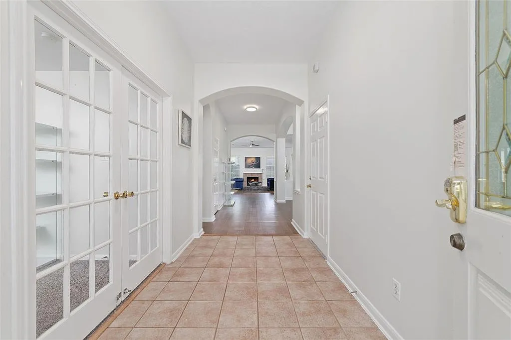 4 bed, 2517 sqft, $2,550 — Photo 4