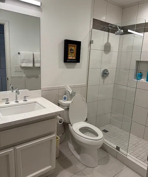 N 28th Pl — Photo 12