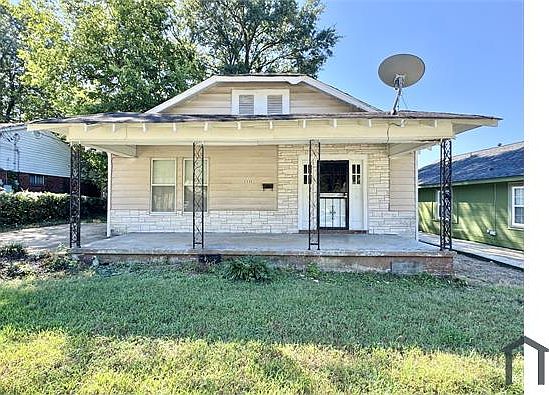 1st image of 2335 Boyle Ave