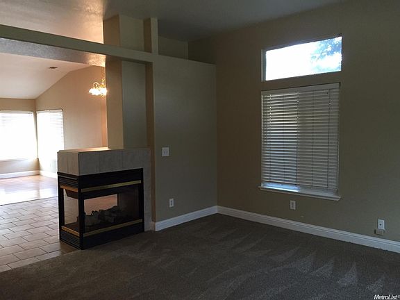 5th image of 675 W Alameda St