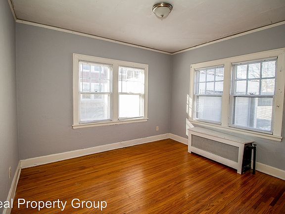5th image of 205 S College Ave APT B