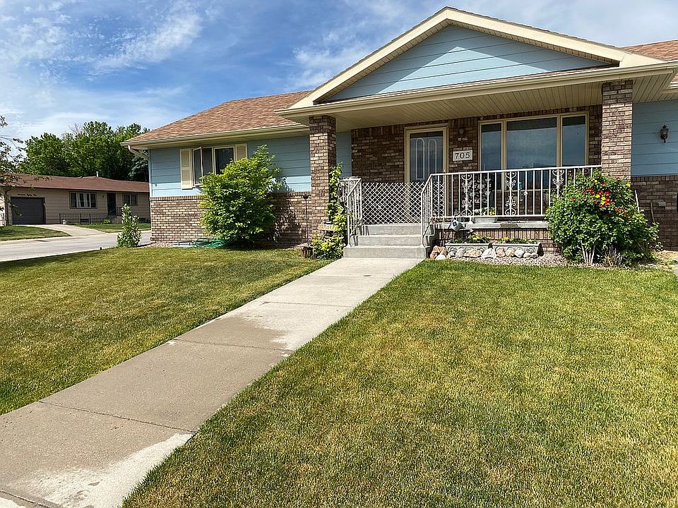 2nd image of 705 19th St