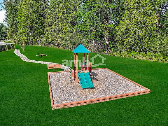3rd image of 8043 Verona Loop SW