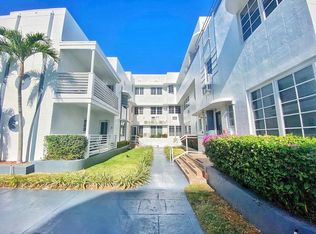 Welcome to Your Chic Beachside Retreat, Miami Beach, FL 33140