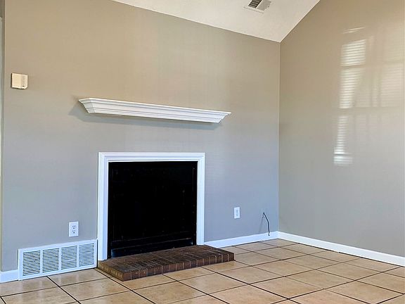 4560 Summer Creek 10