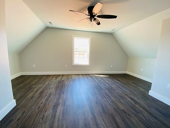 Spacious bedroom with walk in closet