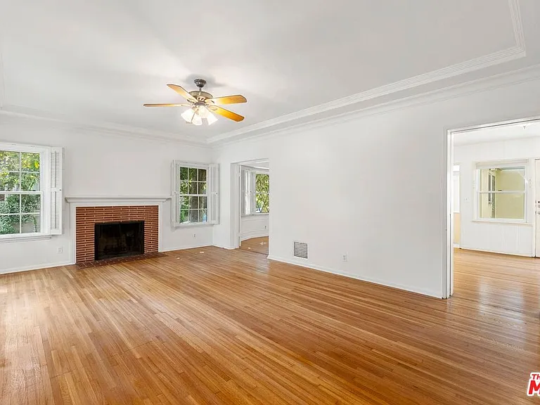 10593 Wilkins Ave — Photo 4