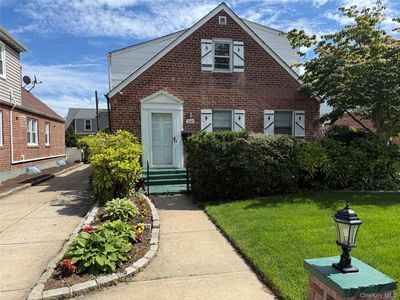 160 Albermarle Avenue, Valley Stream, NY, 11580