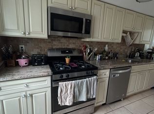15 Mansfield St #2, Allston, MA 02134