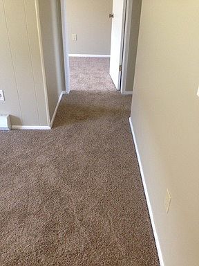 4th image of 427 W Bellwood Dr APT 2
