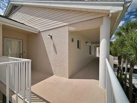 2nd image of 2895 Citrus Lake Dr #O-303