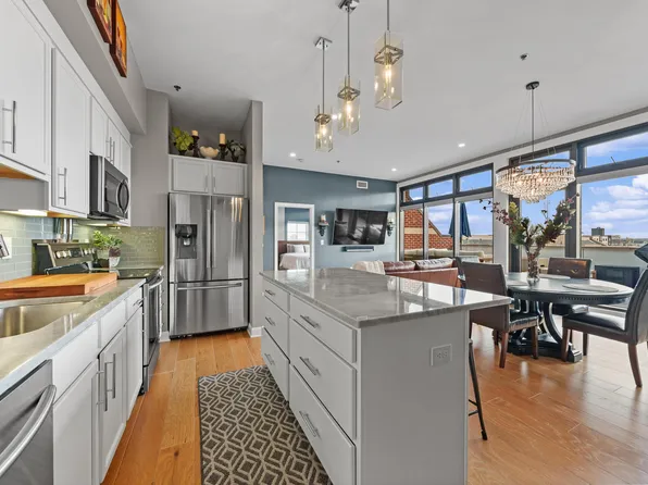 825 N 4th St Unit 403, Columbus, OH 43215