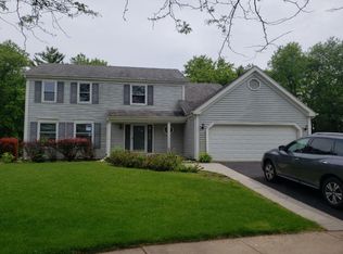 47 Manchester Ct, Fox River Grove, IL 60021