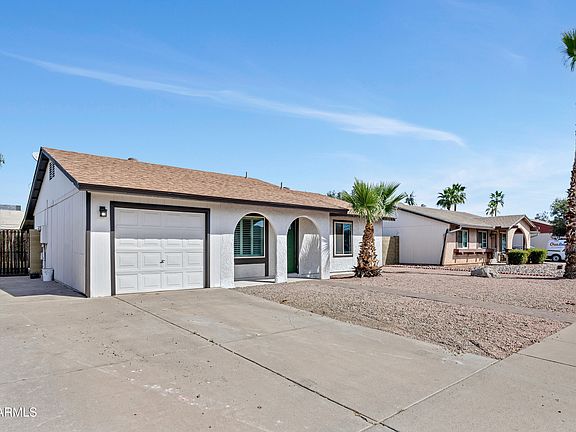 2nd image of 2064 W OBISPO Avenue