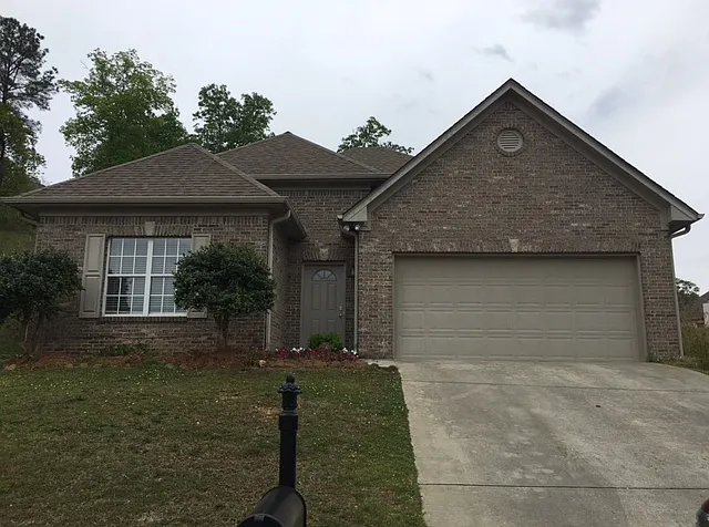 333 Bedford Cir — Photo 1
