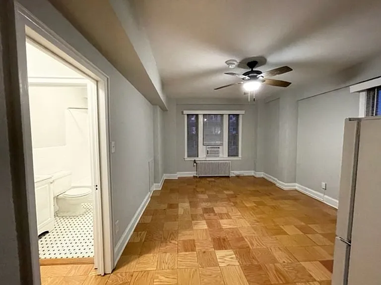 1916 R Street — Photo 10