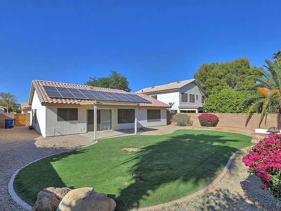 3rd image of 1411 W Canary Way