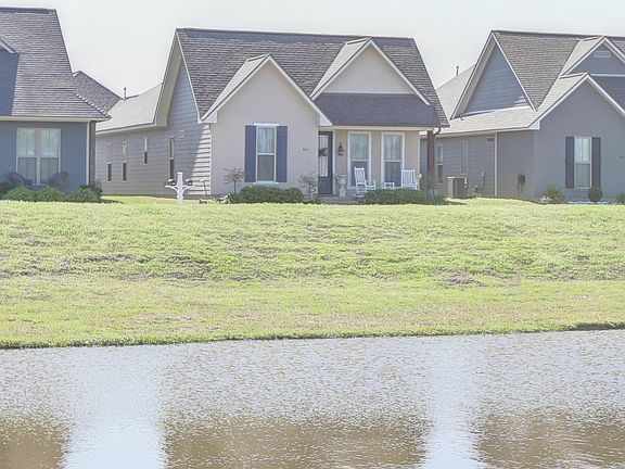 5th image of 403 Parker Ln