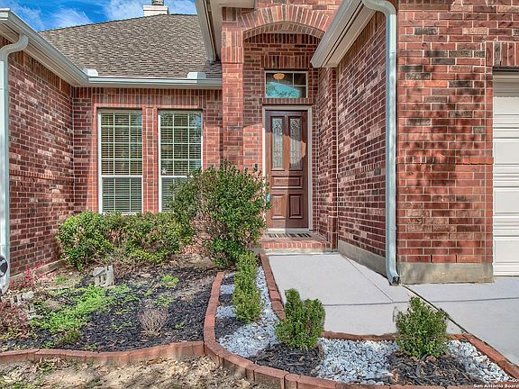 3rd image of 7802 MOSS BROOK DR
