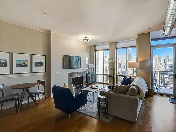 2nd image of 720 N Larrabee St APT 1703