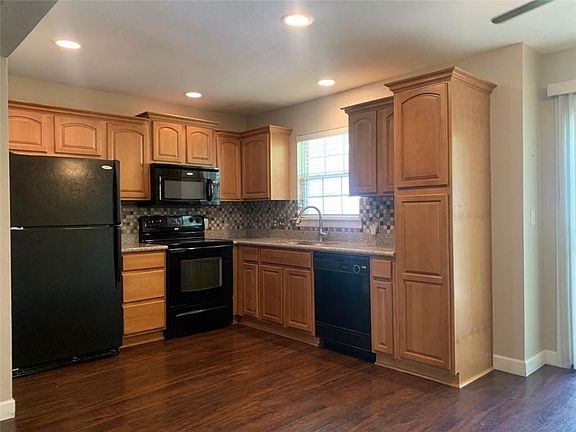 2nd image of 21138 Millridge St
