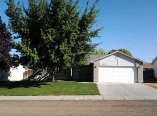 2802 W Bobcat Dr, Nampa, ID 83687