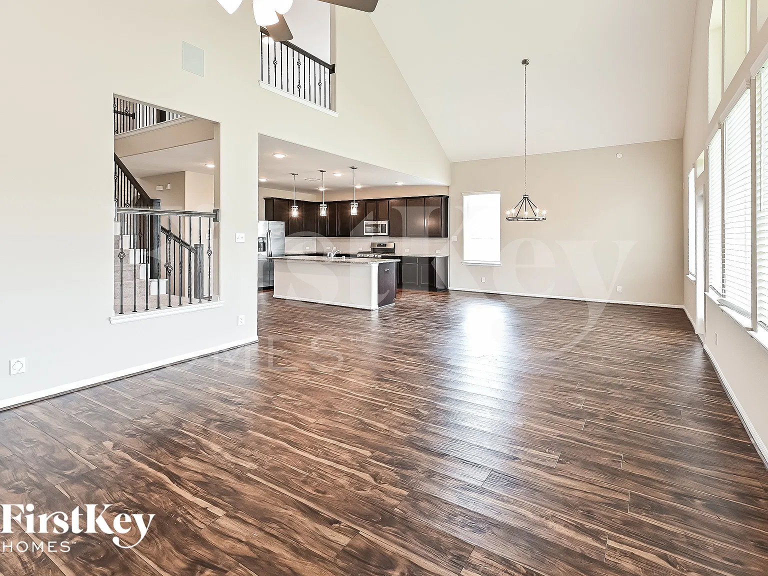 4 bed, 3.5 bath, 3313 sqft, $2,865 — Photo 3