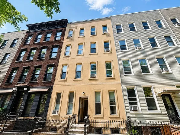 148 N 9th St #8, Brooklyn, NY 11249