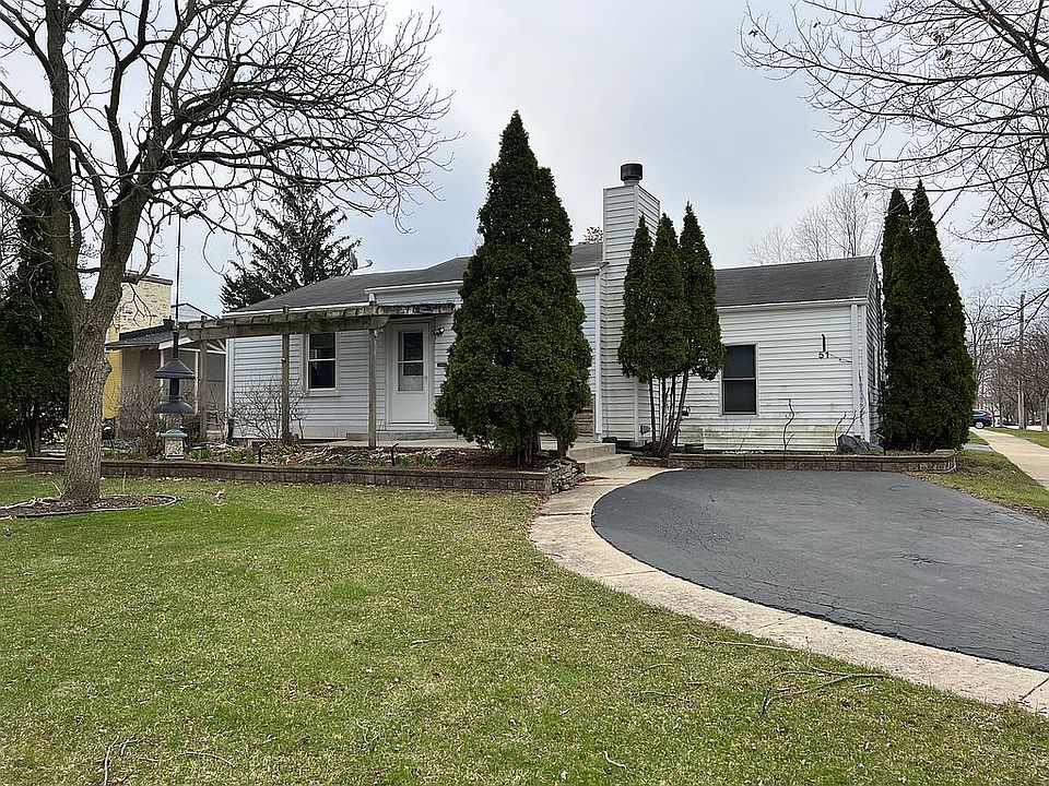 Perfect Ranch Home in 60148