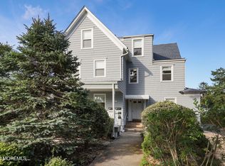 62 Ocean Blvd APT 4, Atlantic Highlands, NJ 07716