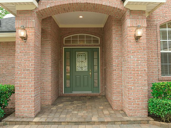 4th image of 3660 Saltmeadow Ct N